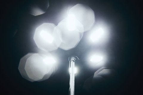 LAMPA ROBOCZA STARBURST 16000